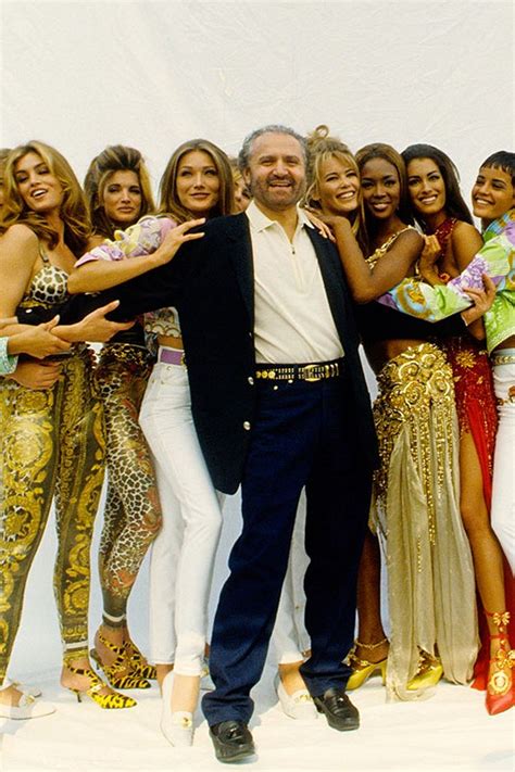 la stampa su collezione di gianni versace|Storia di Gianni Versace, mecenate della moda .